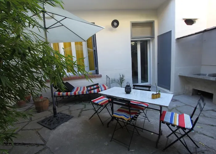 Apartament Le 27 *